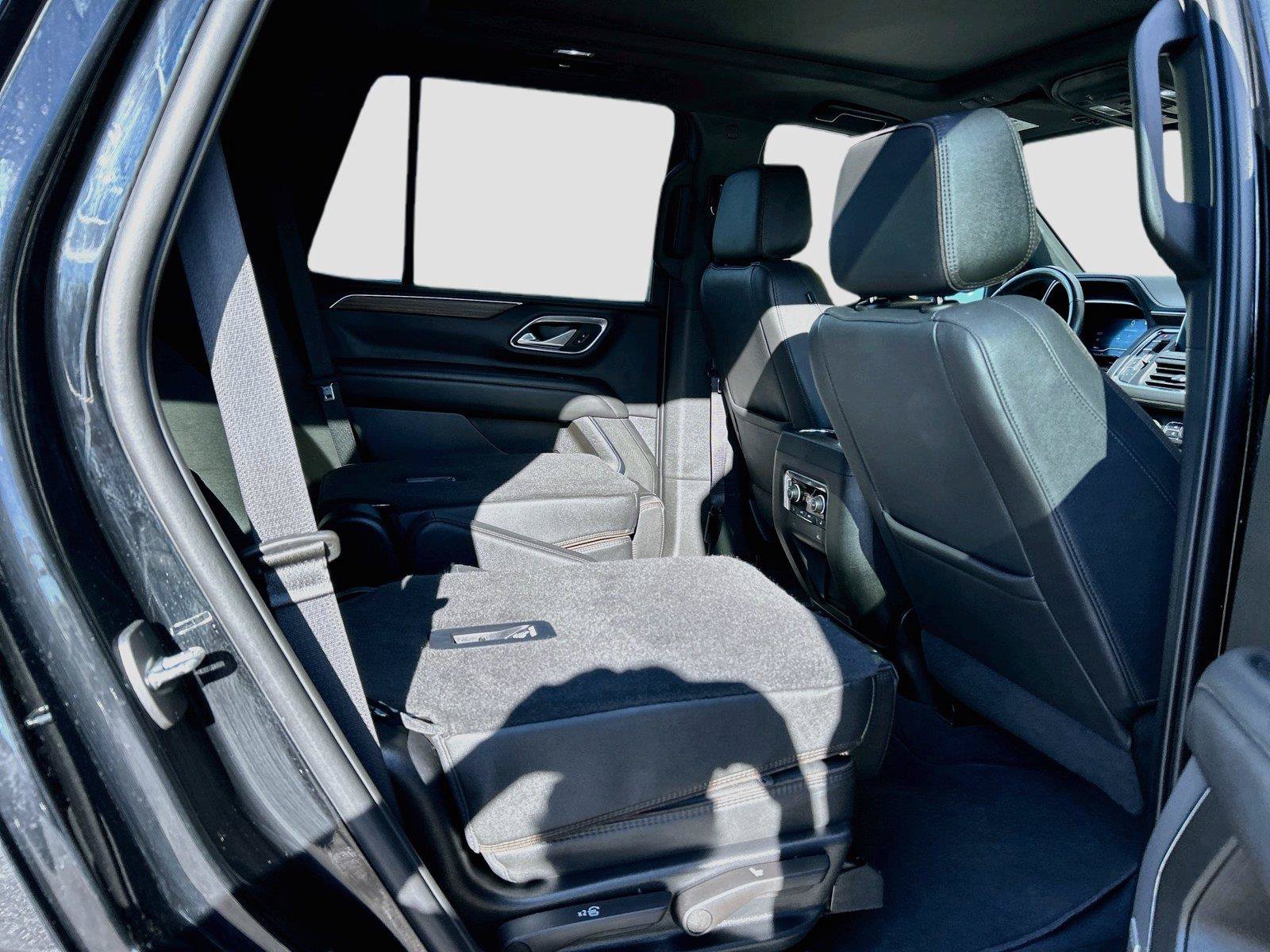 Used 2023 Chevrolet Tahoe High Country AWD/4WD image 25