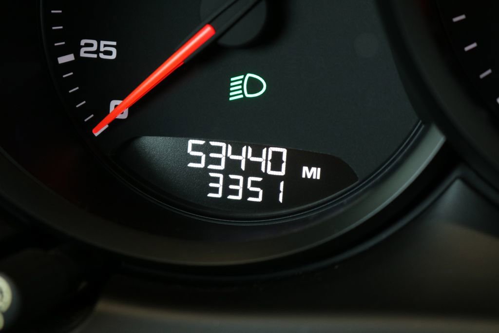 Used 2018 Porsche Macan Sport Edition image 52