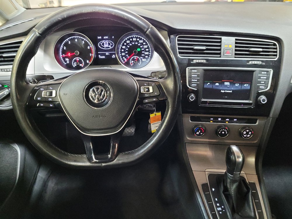 Used 2016 Volkswagen Golf S FWD image 22