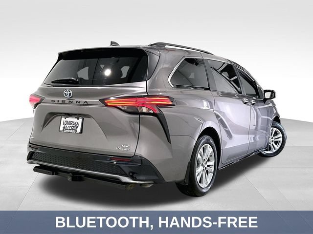 Used 2022 Toyota Sienna XSE AWD/4WD image 7