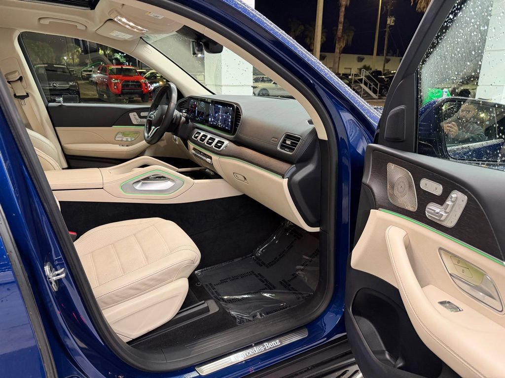 Used 2022 Mercedes-Benz GLS 450 4MATIC image 31