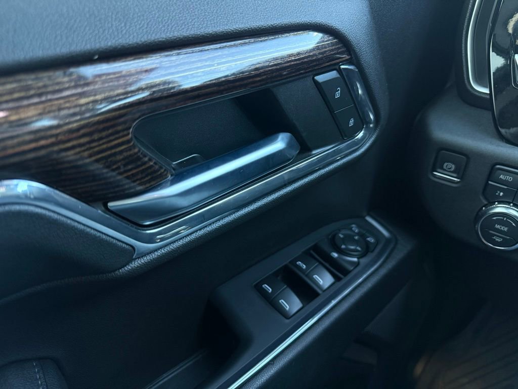 Used 2024 GMC Sierra 1500 Elevation image 12