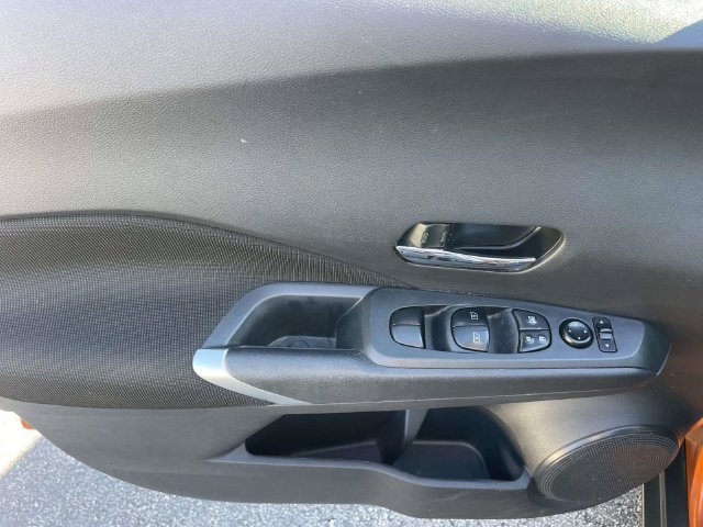 Used 2023 Nissan Kicks SV FWD image 19