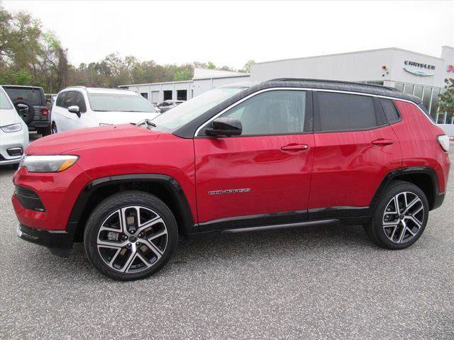 Certified 2025 Jeep Compass Limited w/ Elite Group image 4