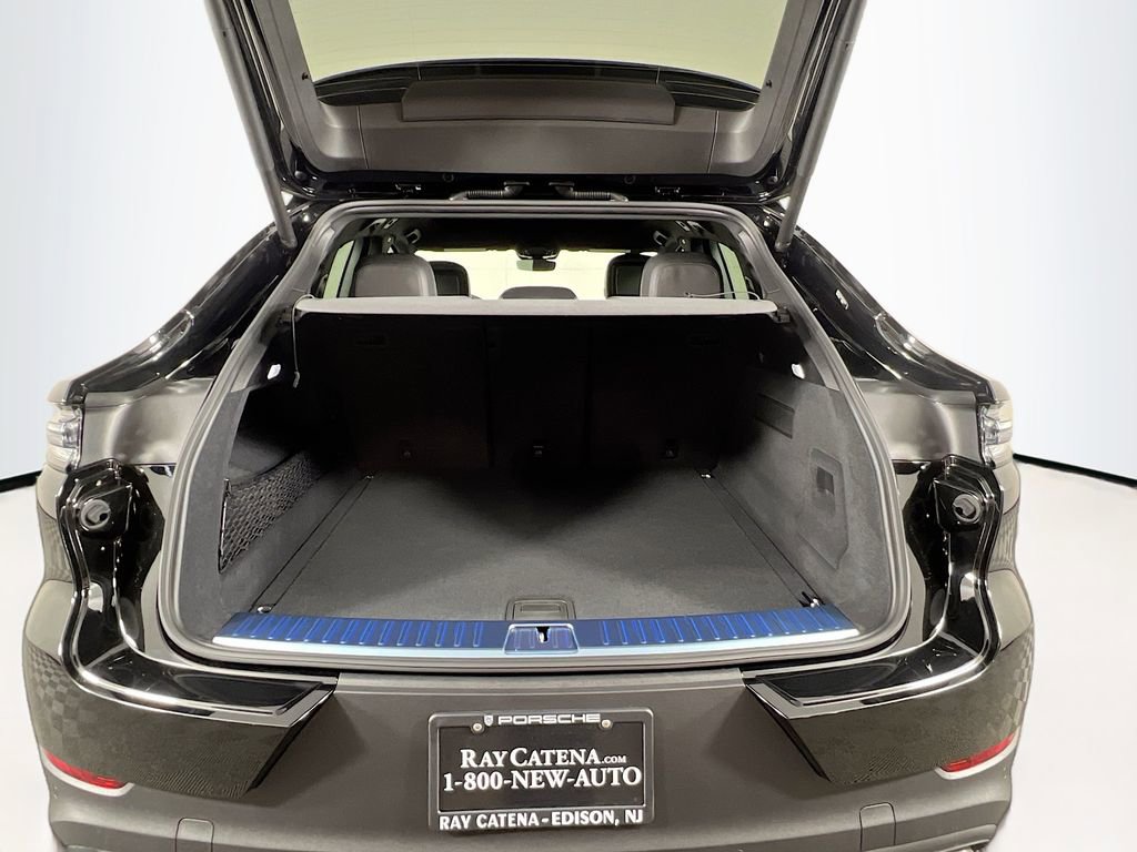 New 2026 Porsche Cayenne Coupe image 28