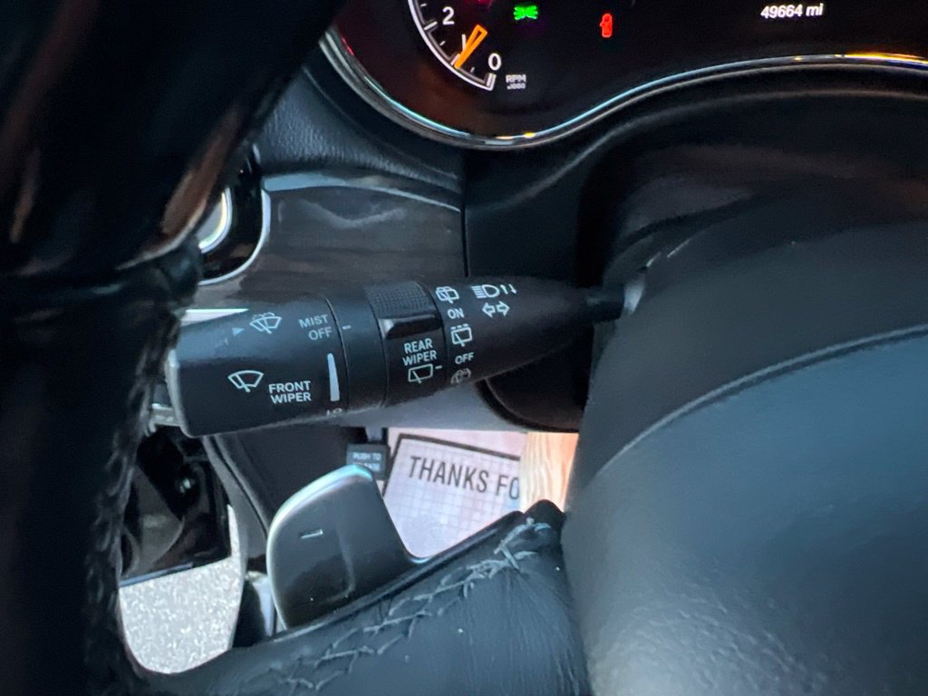 Used 2020 Jeep Grand Cherokee Overland AWD/4WD image 42
