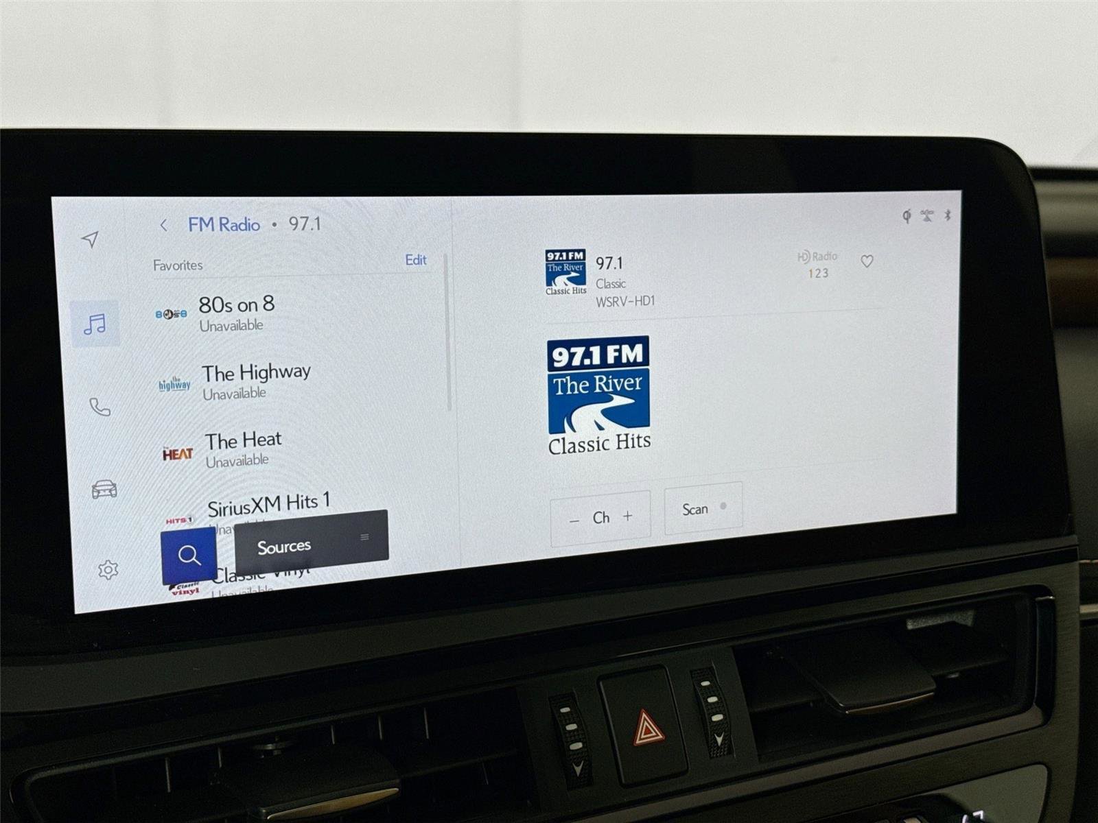 Used 2023 Lexus ES 350 w/ Premium Package image 22