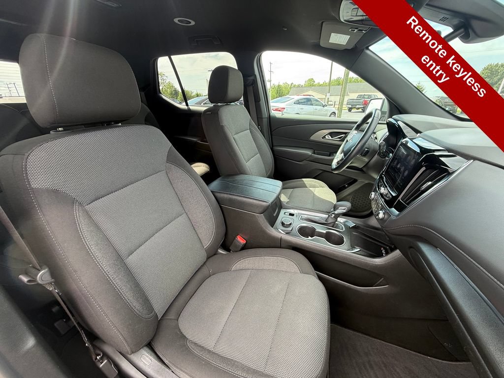 Used 2023 Chevrolet Traverse LT AWD/4WD image 45