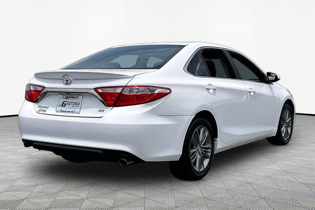 Used 2016 Toyota Camry SE FWD image 5