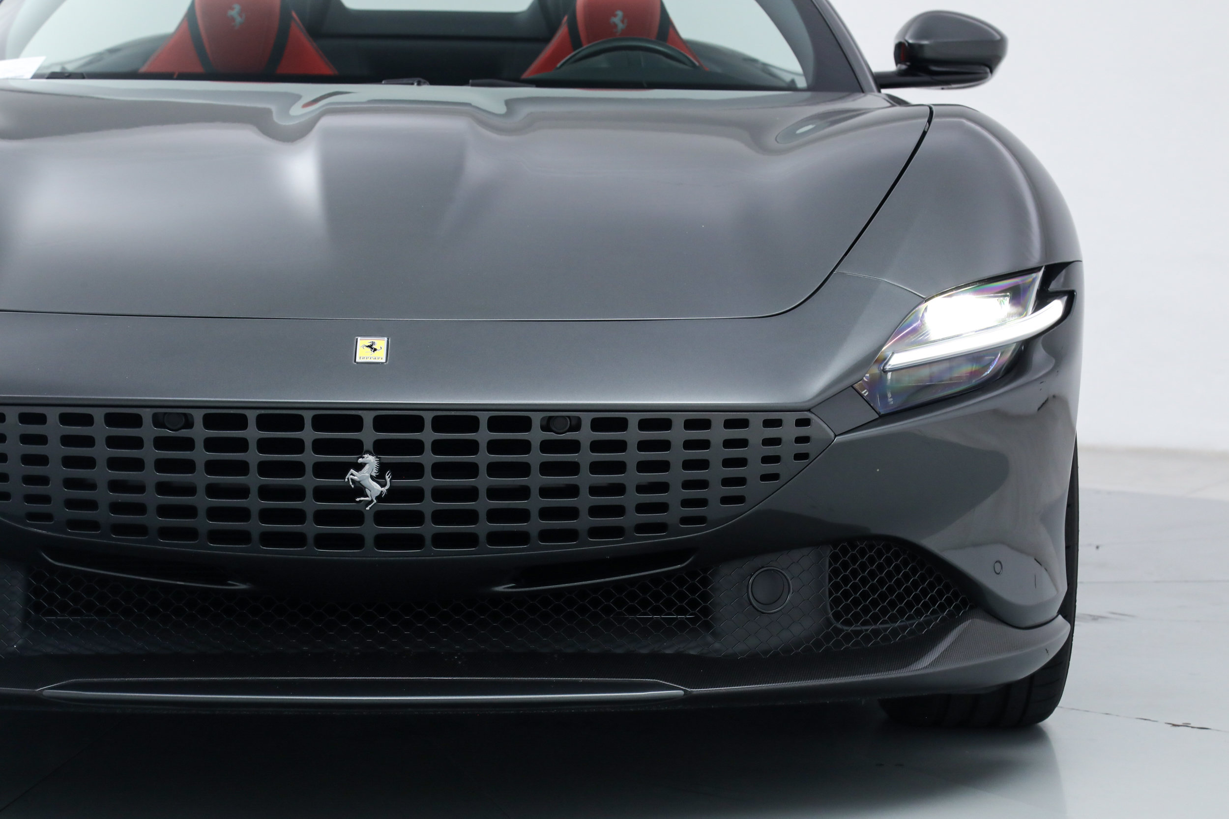 Certified 2025 Ferrari Roma Spider RWD image 14