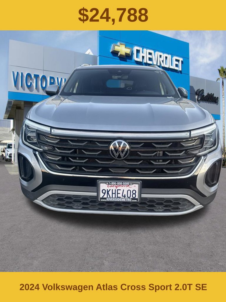 Used 2024 Volkswagen Atlas Cross Sport SE AWD/4WD image 2