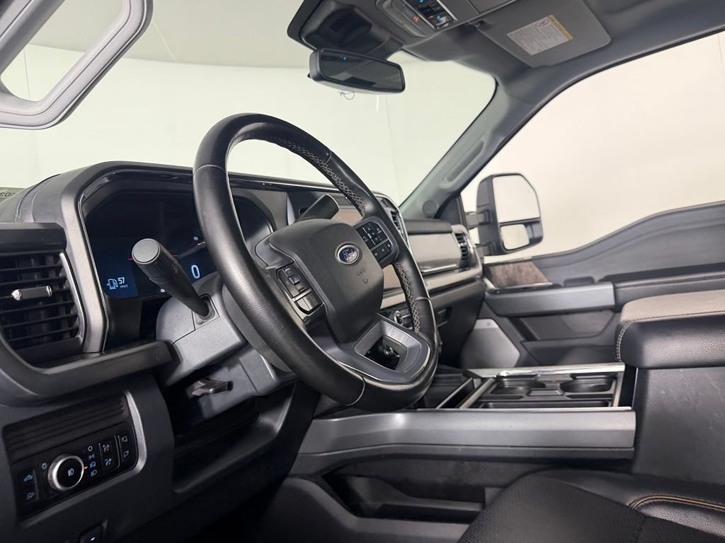 Used 2025 Ford F350 Lariat w/ Black Appearance Package AWD/4WD image 22