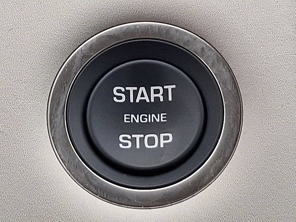 Used 2026 Land Rover Discovery S AWD/4WD image 19