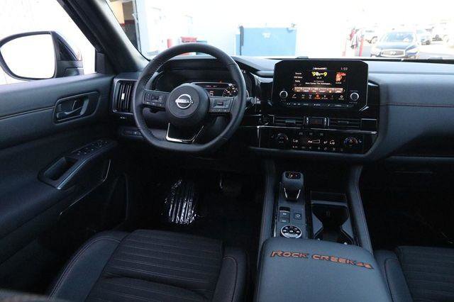 Used 2025 Nissan Pathfinder Rock Creek image 24