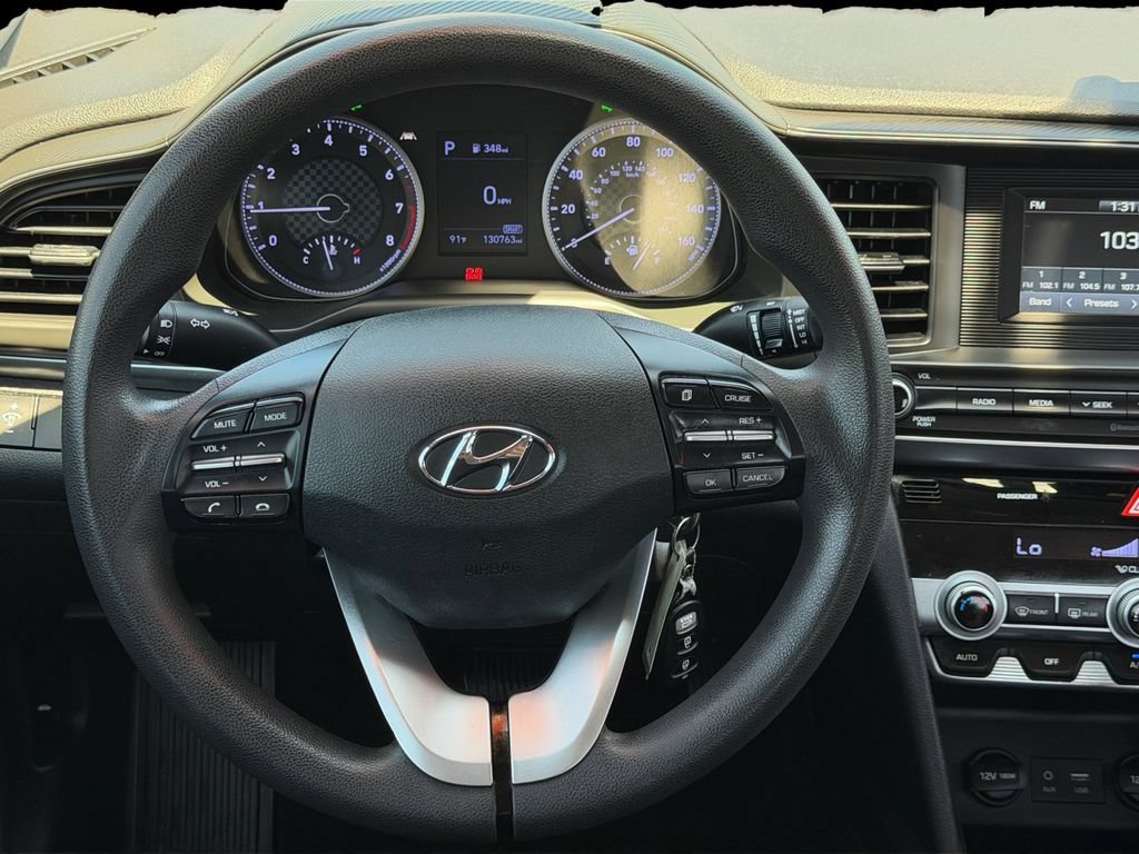 Used 2020 Hyundai Elantra SE w/ Cargo Package (C1) FWD image 17