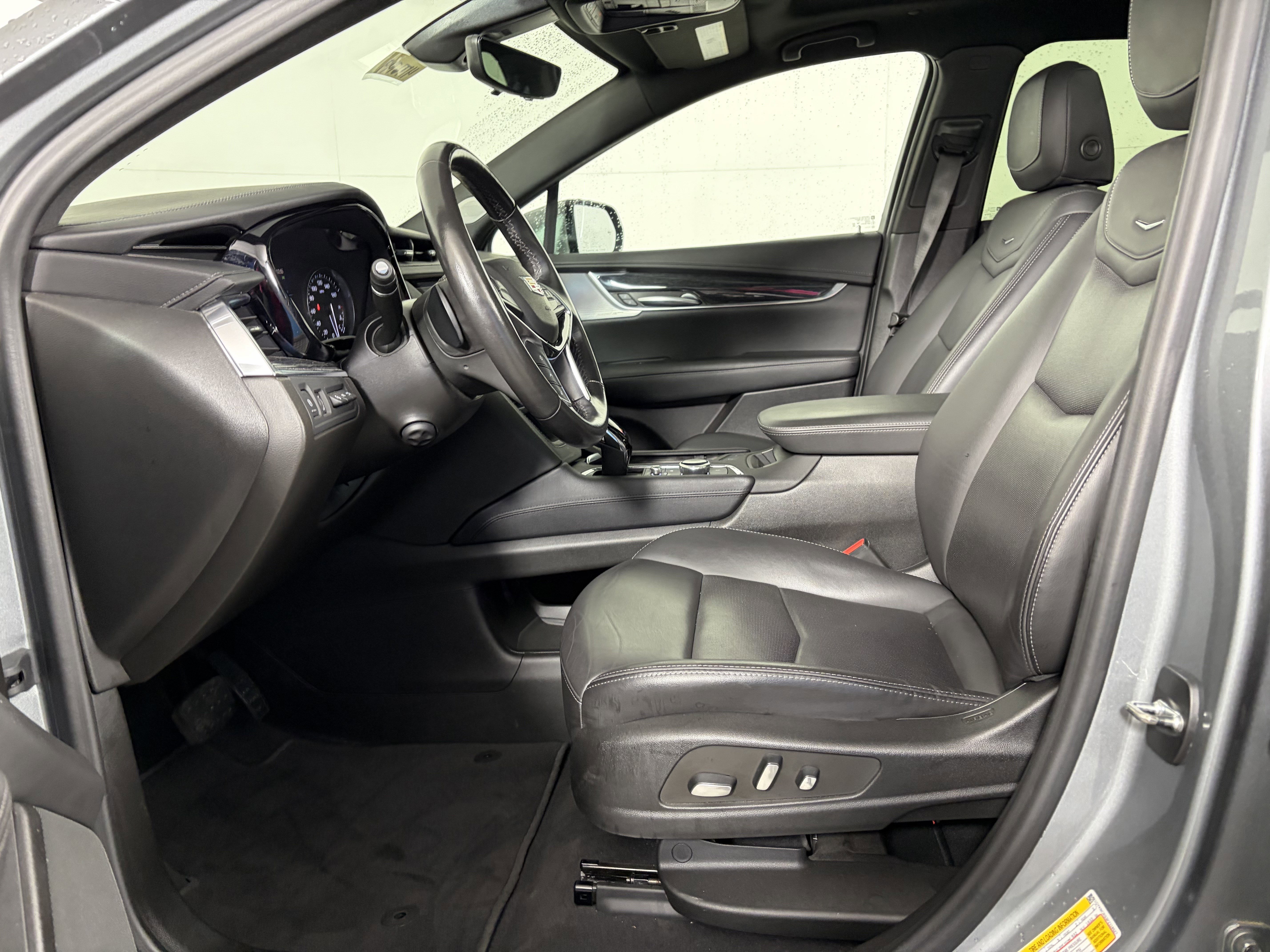 Certified 2023 Cadillac XT5 Premium Luxury w/ Technology Package image 10