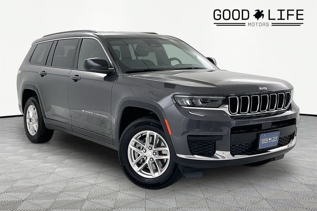 Used 2024 Jeep Grand Cherokee L Laredo w/ Trailer Tow Package AWD/4WD image 1