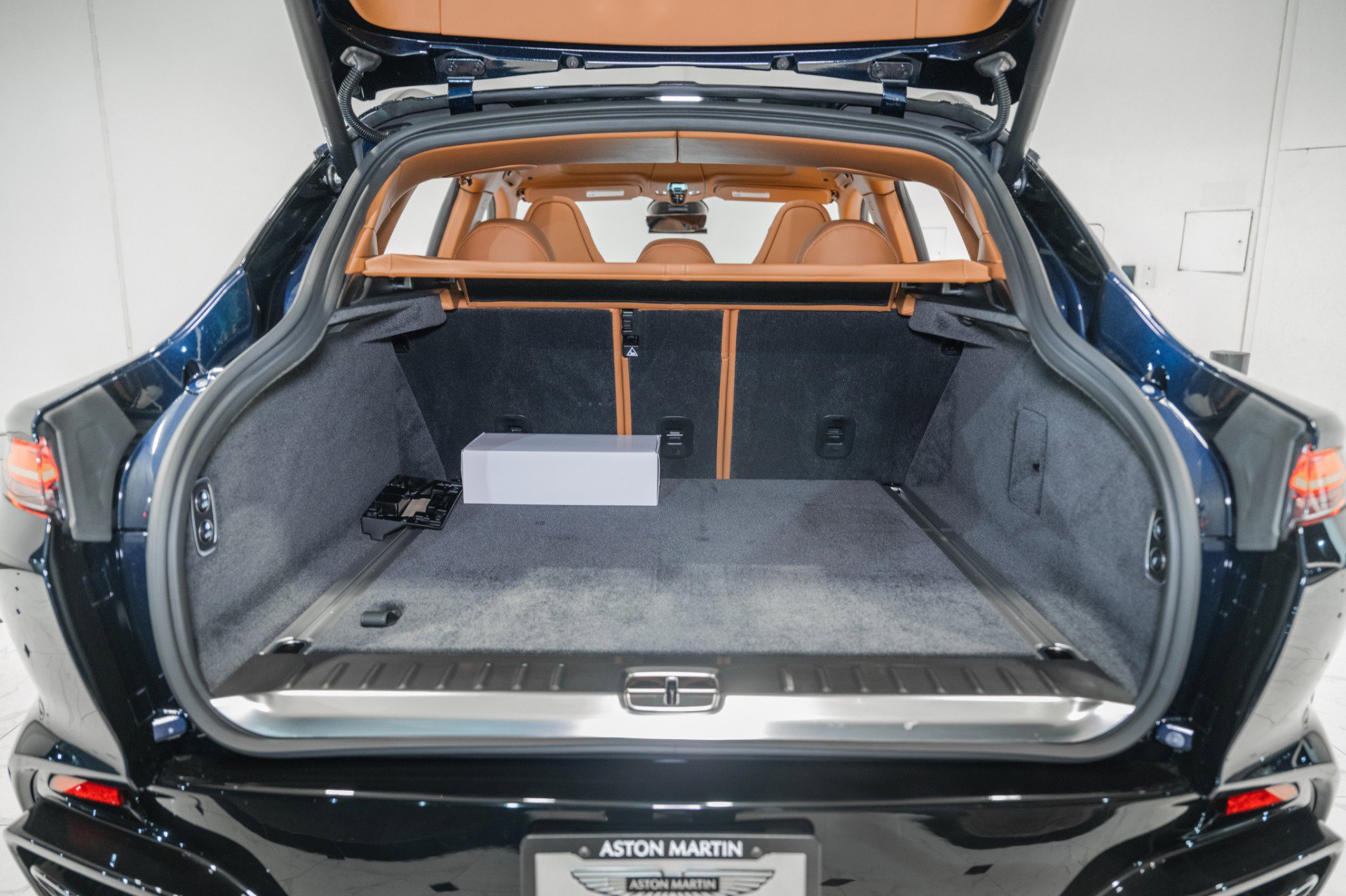 New 2026 Aston Martin DBX S image 51