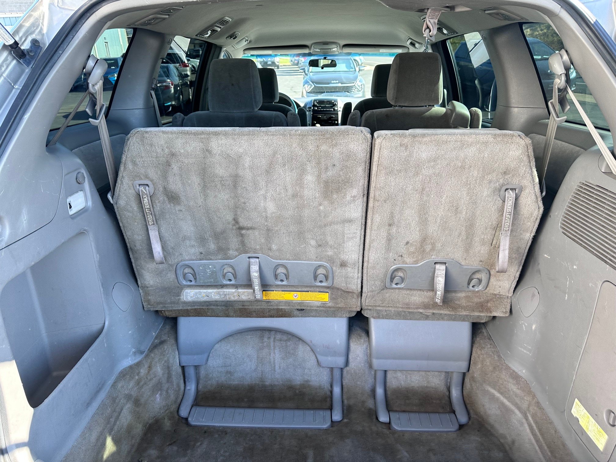 Used 2009 Toyota Sienna CE FWD image 9