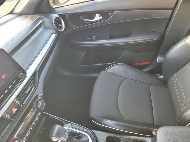 Used 2024 Kia Forte GT-Line FWD image 12