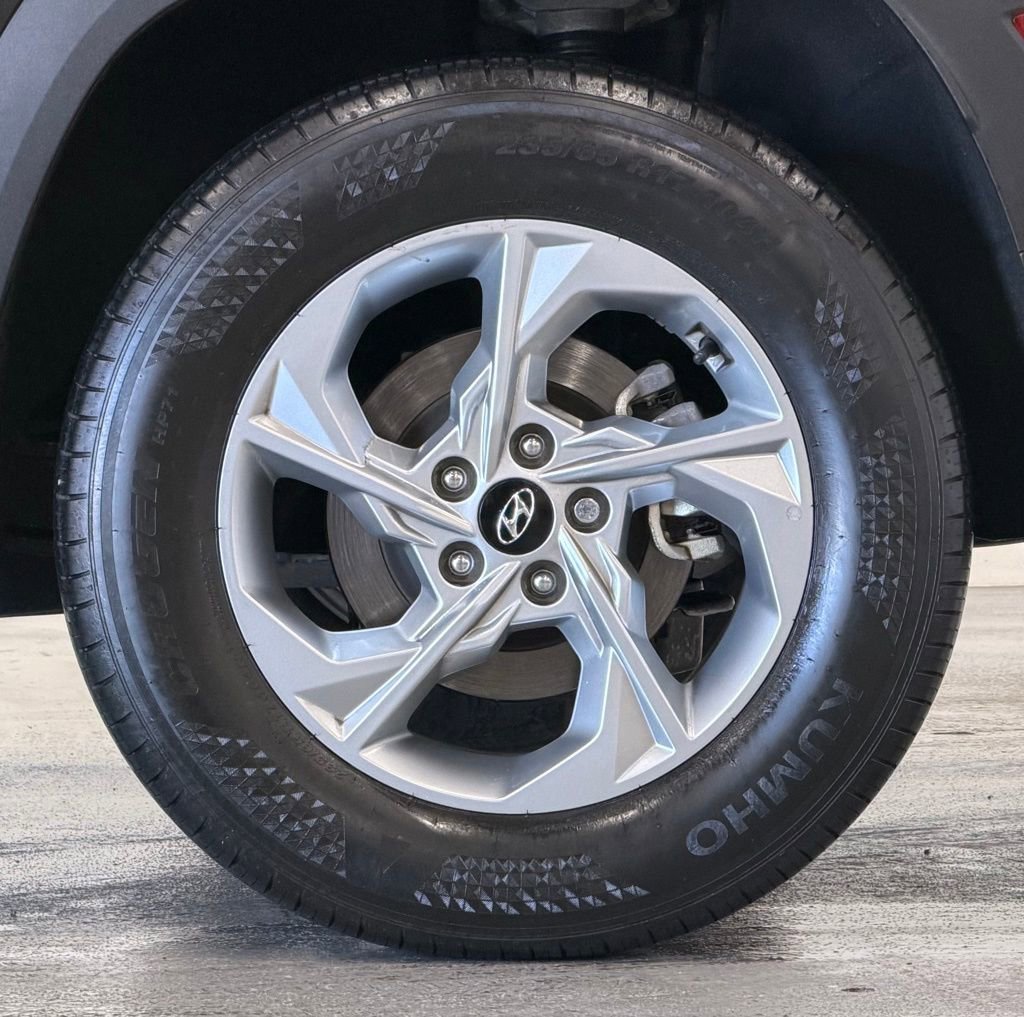 Used 2023 Hyundai Tucson SE image 8