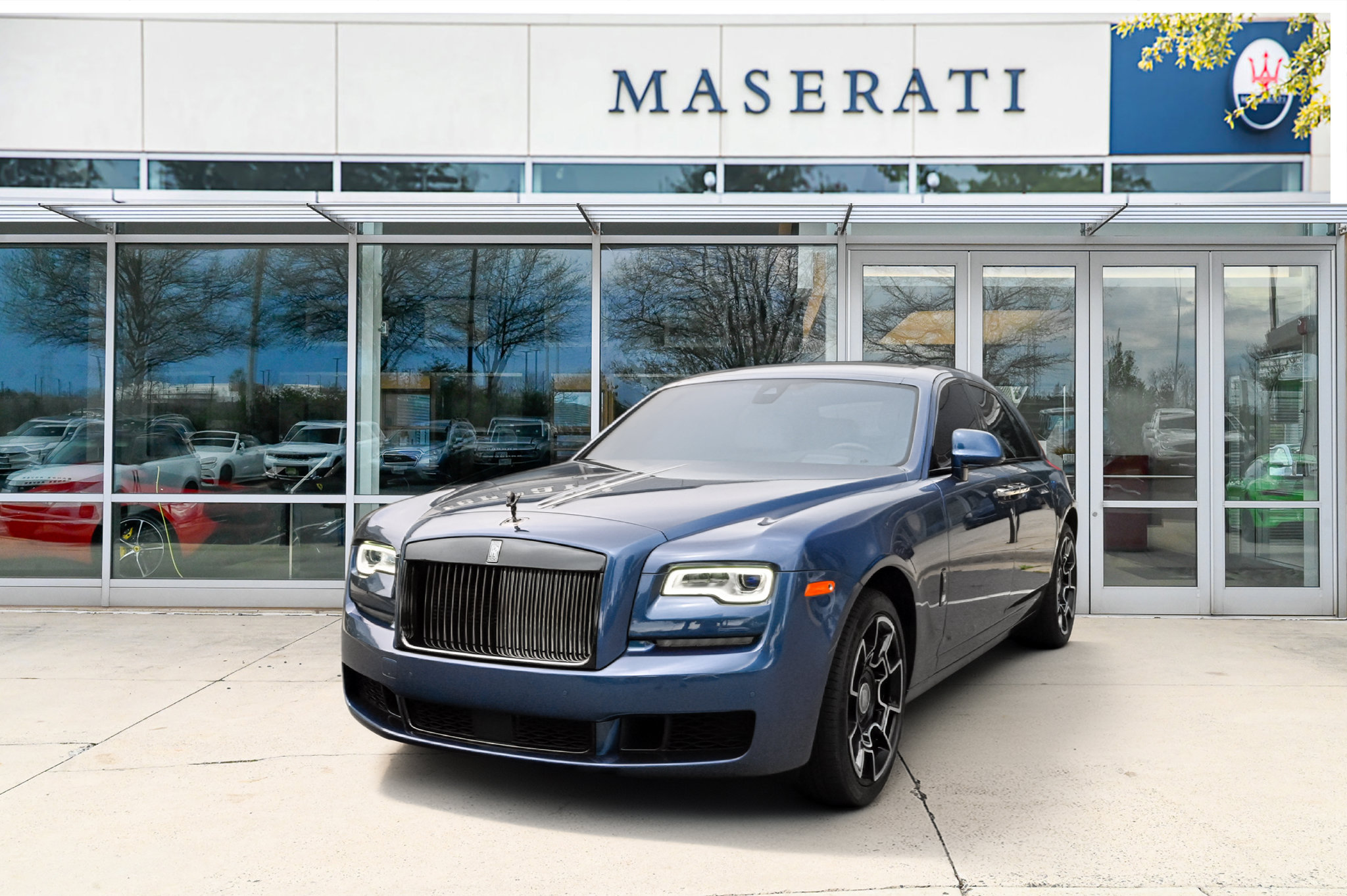 Used 2018 Rolls-Royce Ghost RWD image 1