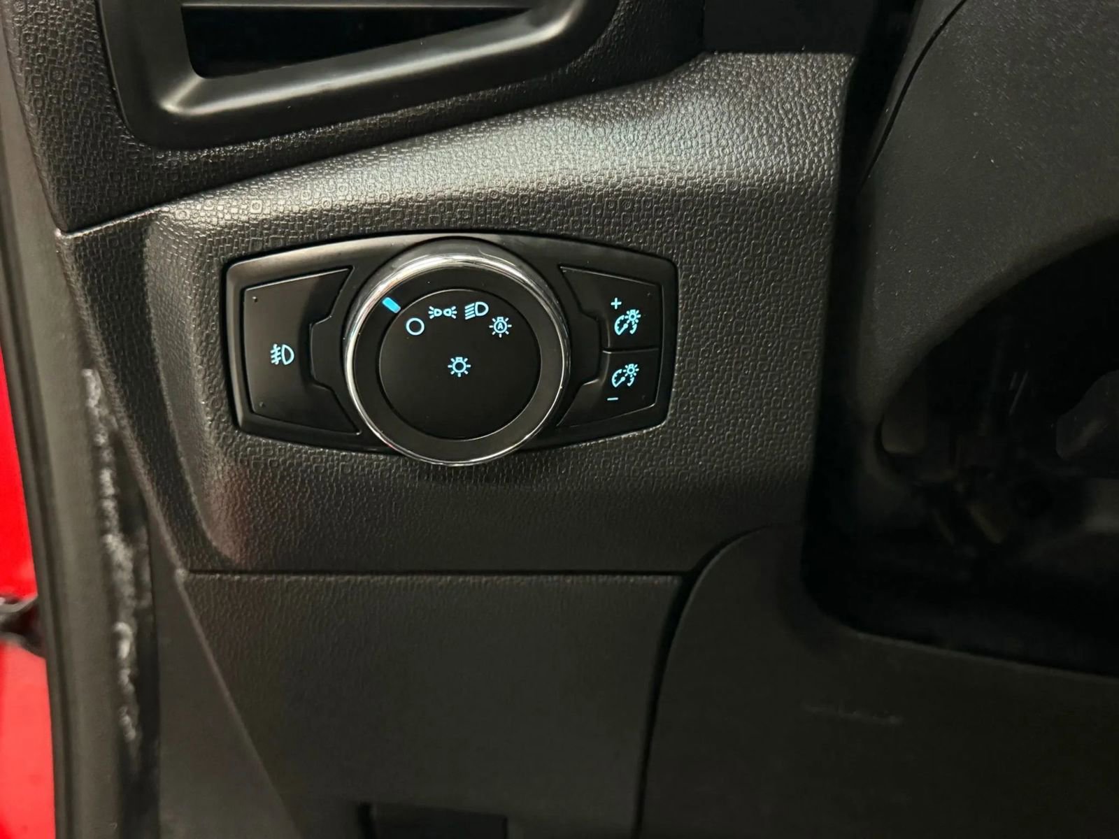 Used 2020 Ford EcoSport SE FWD image 28