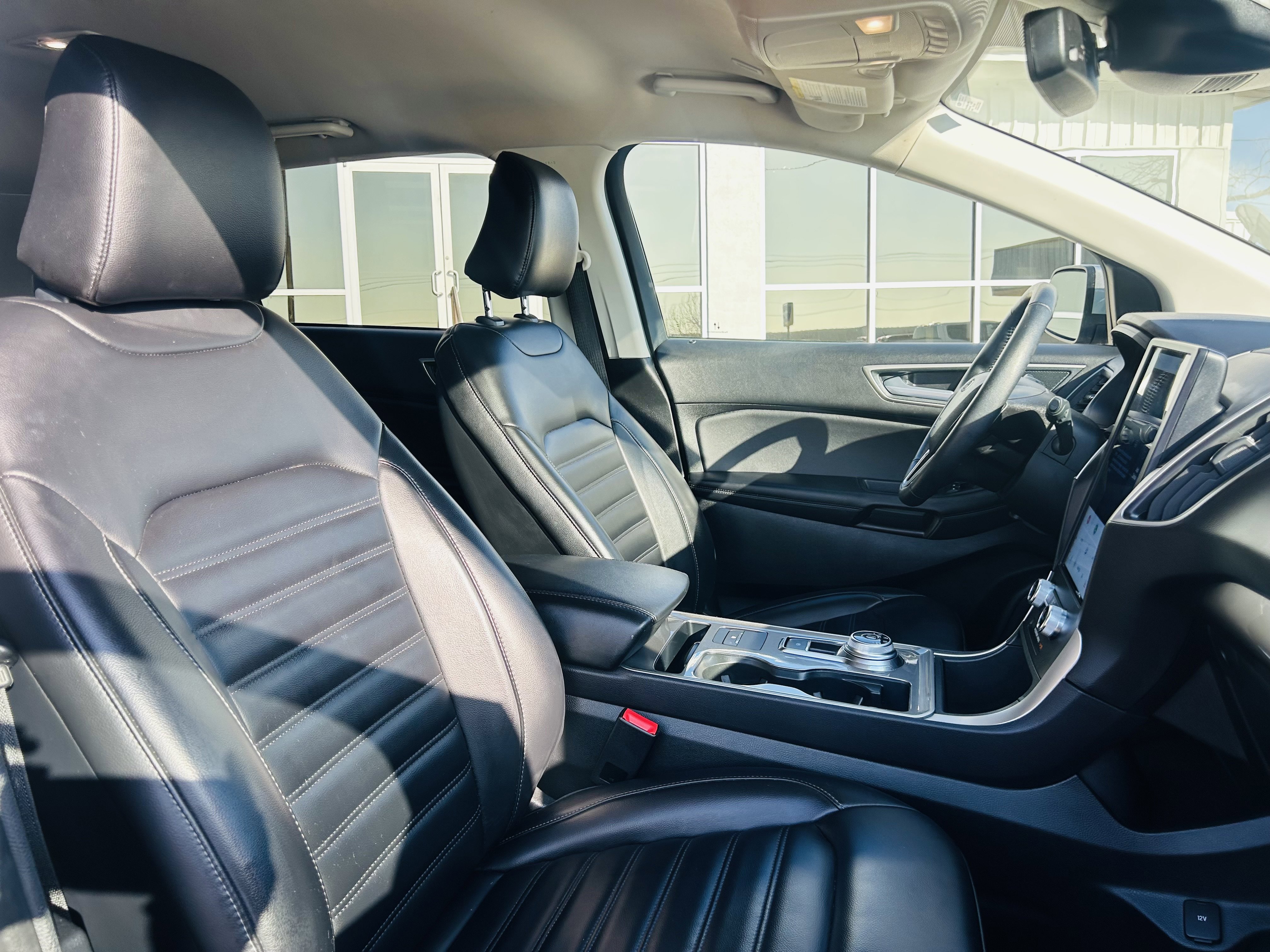Used 2024 Ford Edge SEL image 12