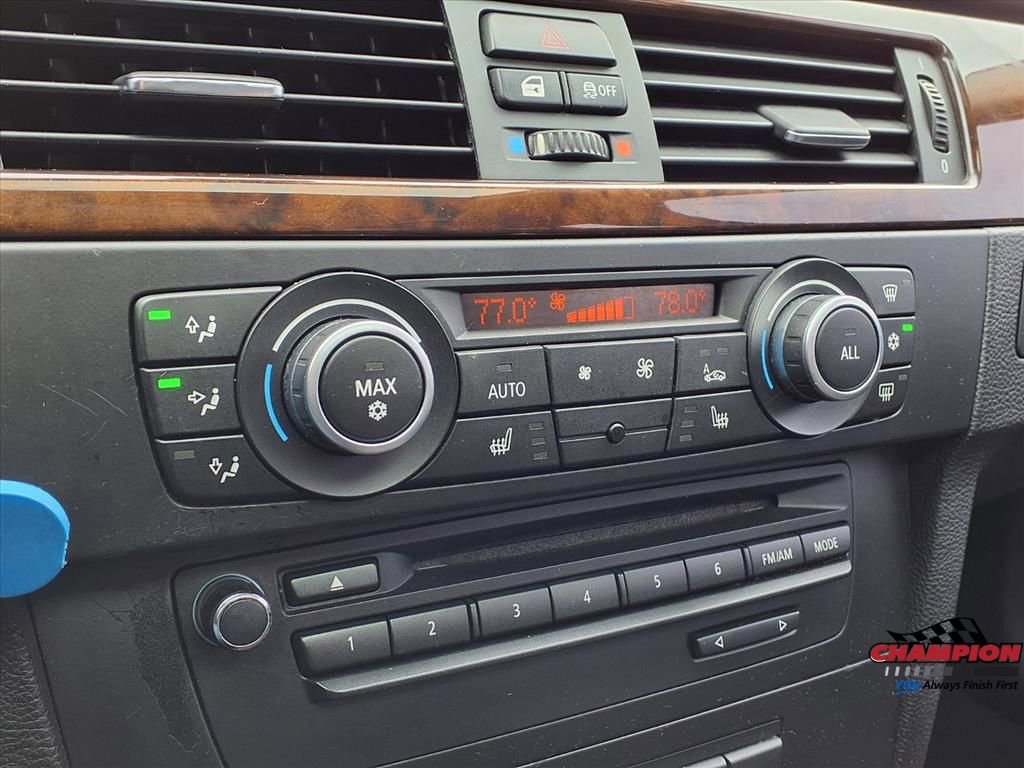 Used 2011 BMW 328i xDrive Sedan image 24