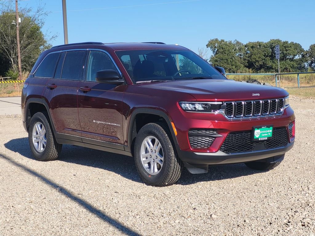 New 2025 Jeep Grand Cherokee Laredo RWD image 2
