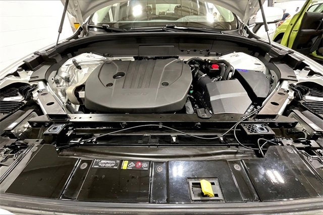 Certified 2023 Volvo XC60 B5 Plus image 11