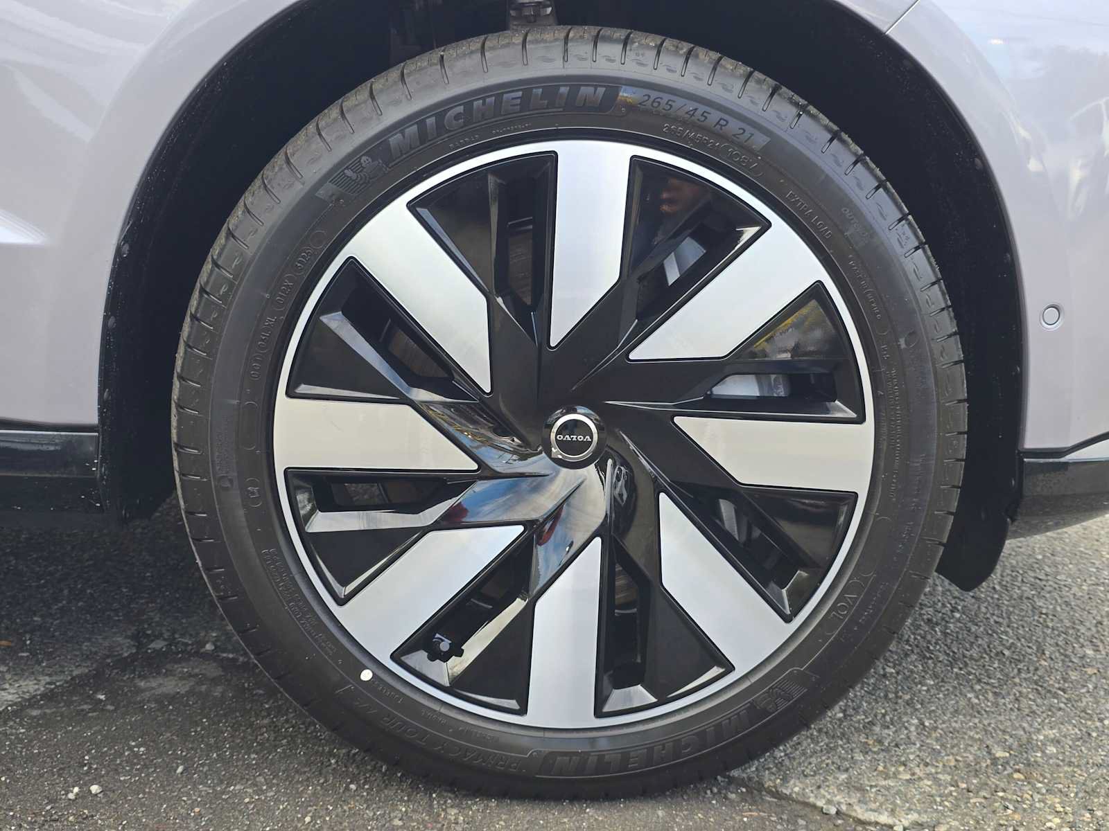 New 2026 Volvo EX90 Ultra AWD/4WD image 9