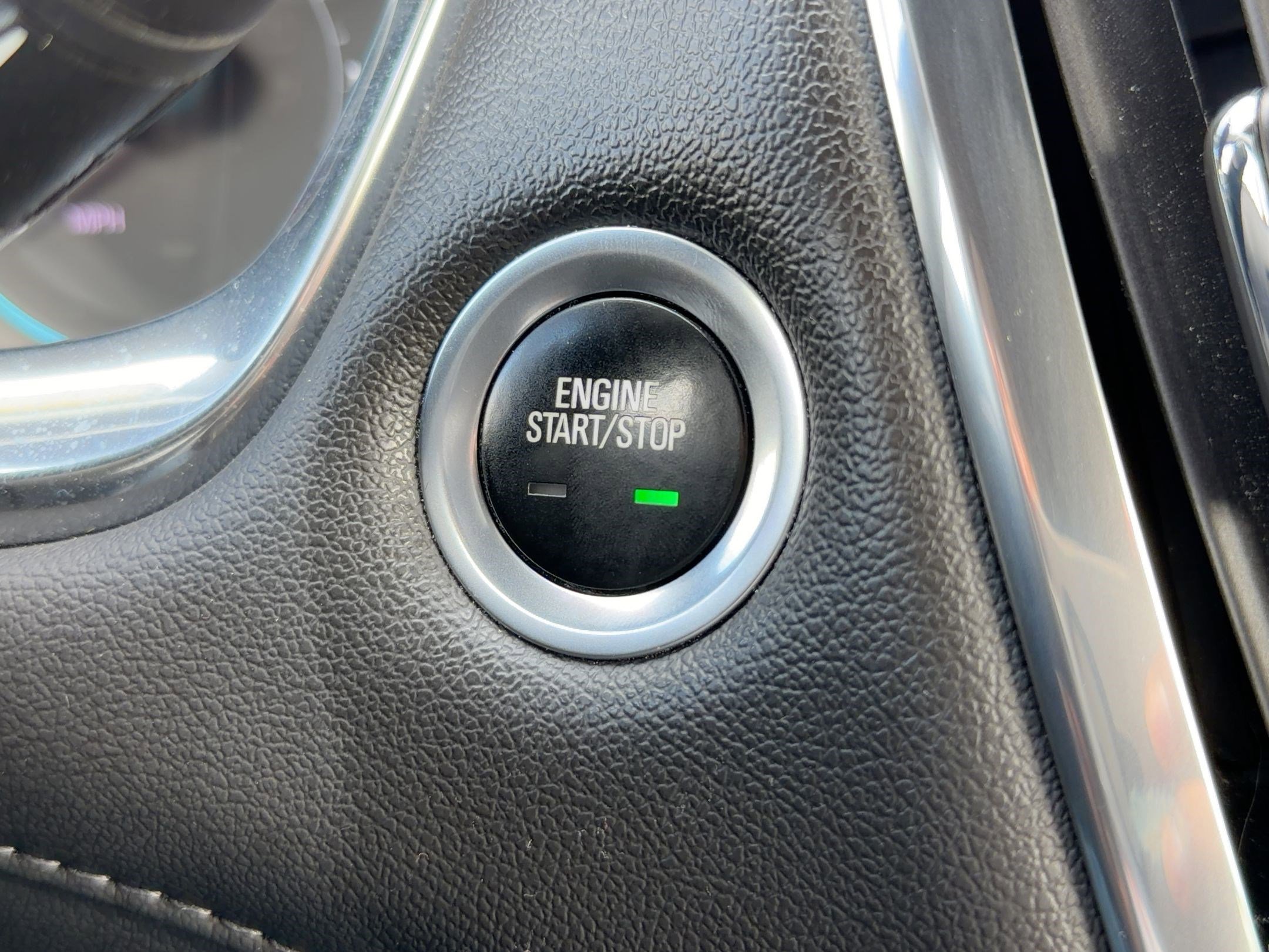 Used 2023 Chevrolet Traverse LT image 22