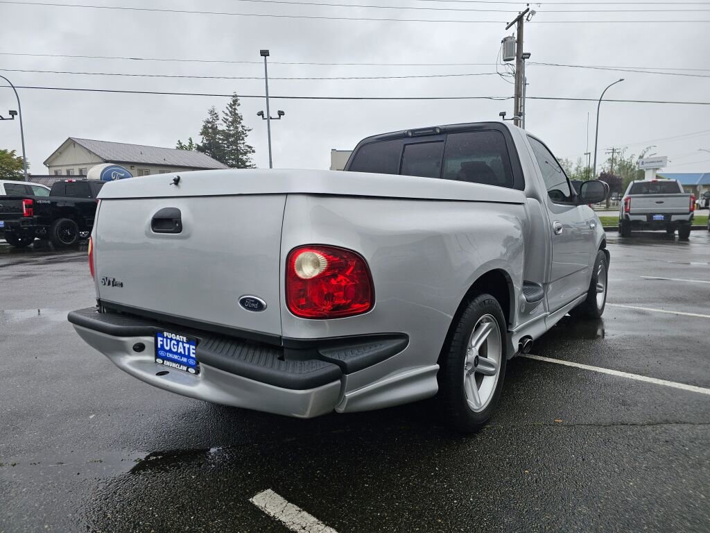 Used 2004 Ford F150 Lightning RWD image 6