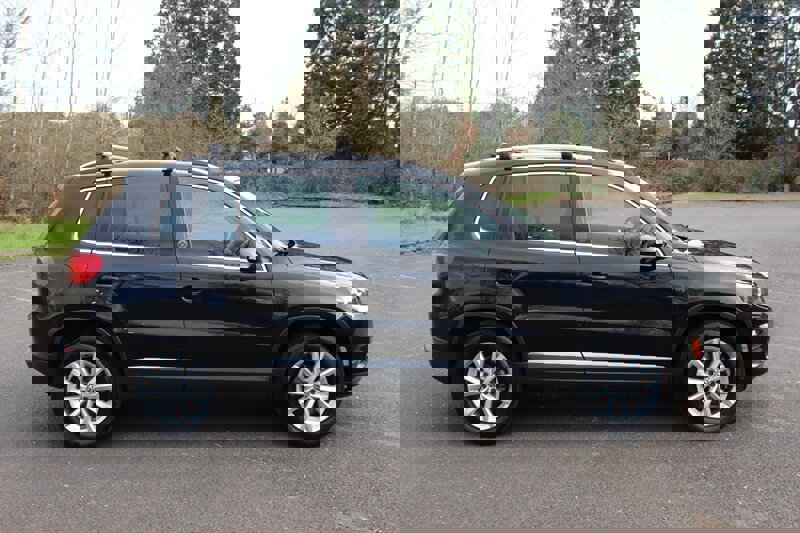 Used 2017 Volkswagen Tiguan Wolfsburg Edition image 5