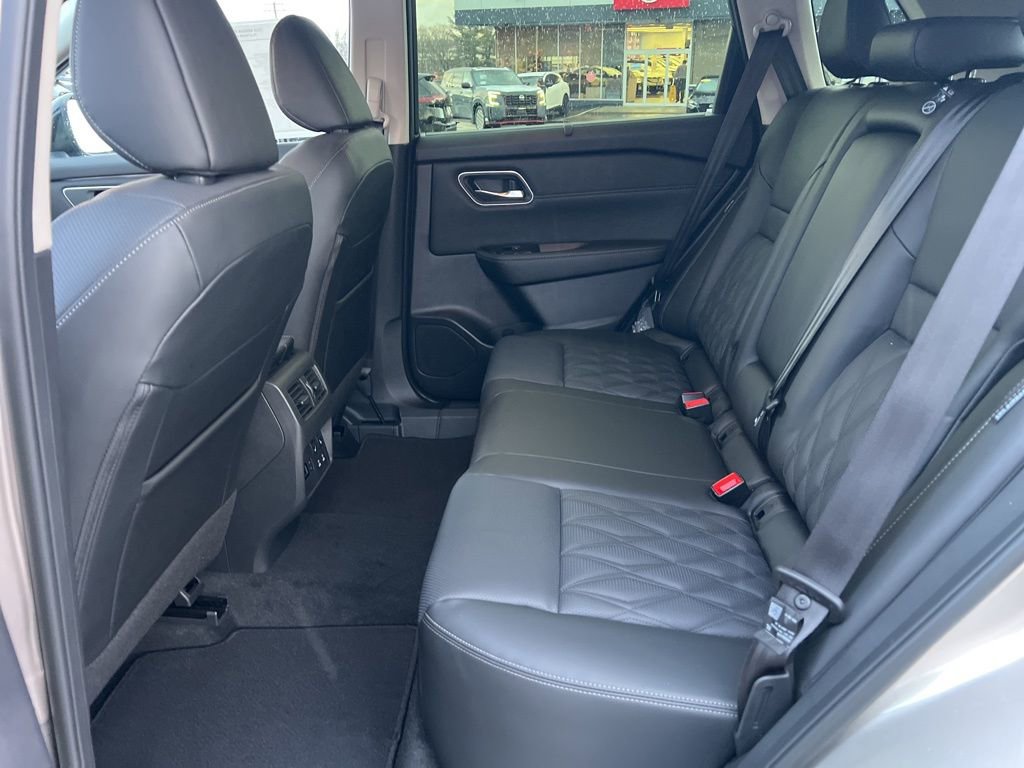 New 2026 Nissan Rogue Platinum w/ Platinum Premium Package image 31