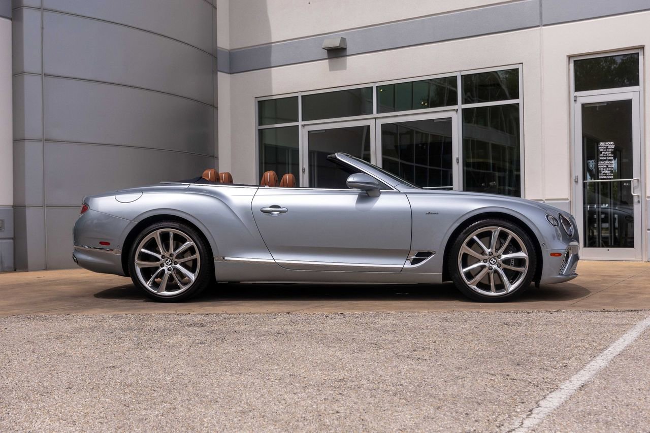 Used 2023 Bentley Continental GT Azure AWD/4WD image 9