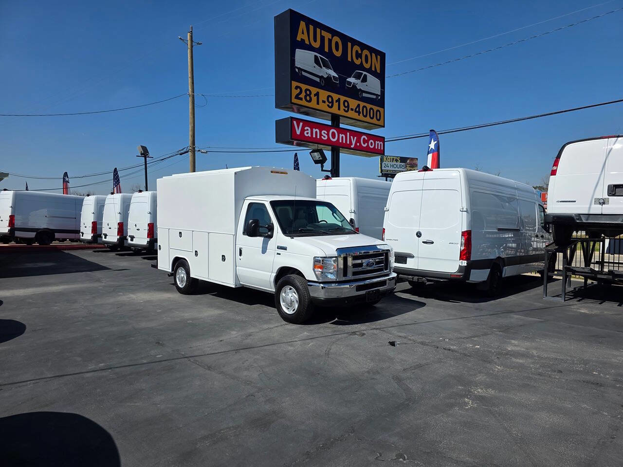 Used 2019 Ford E-350 and Econoline 350 Super Duty w/ Power Windows & Locks Group image 28