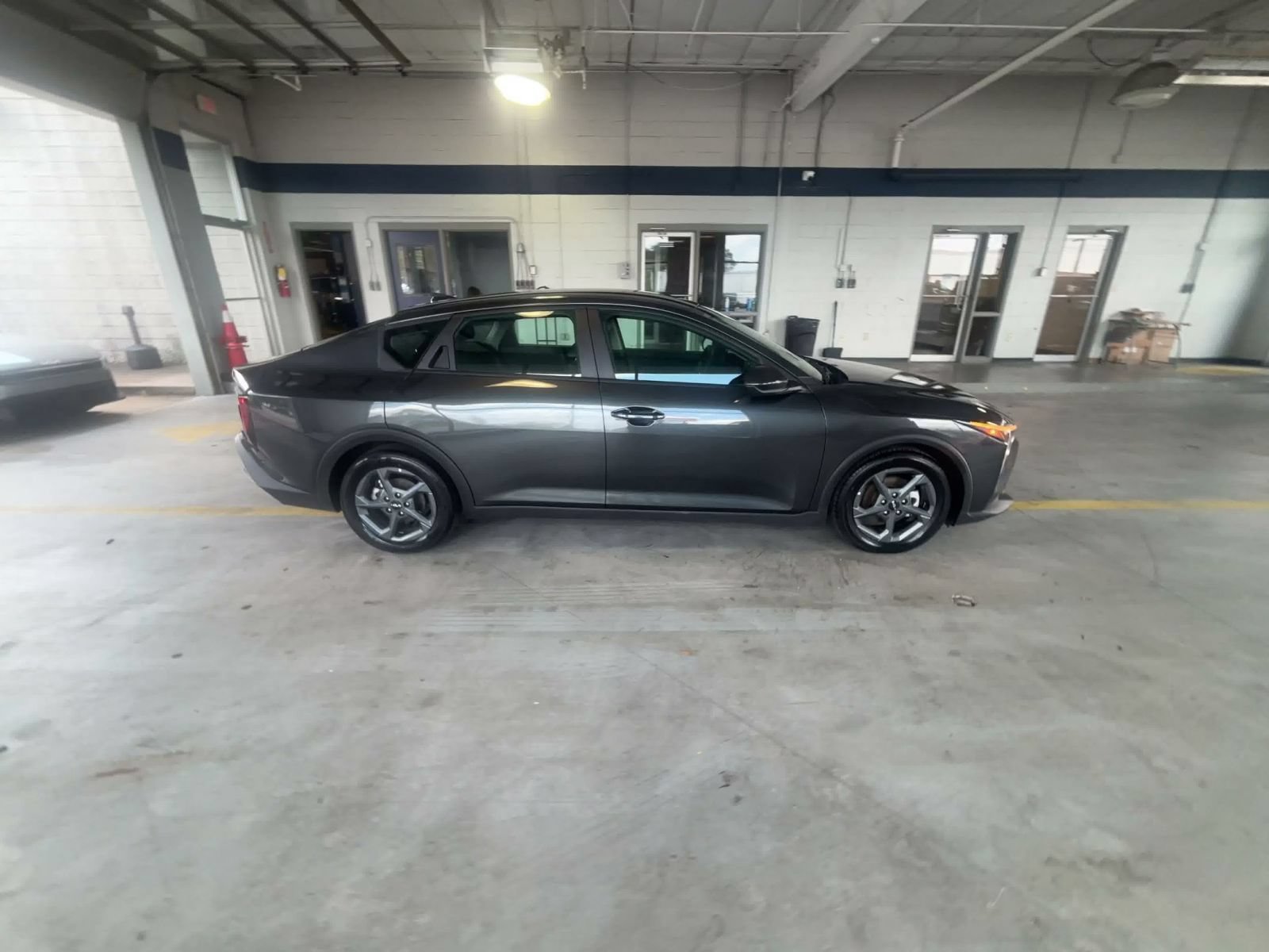 Used 2025 Kia K4 FWD image 15