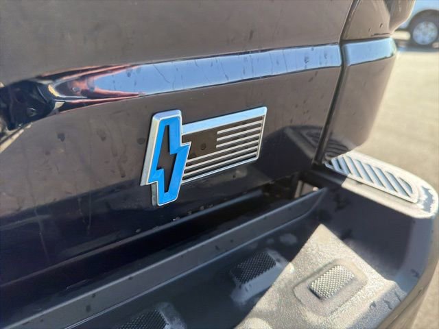 Used 2023 Ford F150 Lightning Platinum AWD/4WD image 14