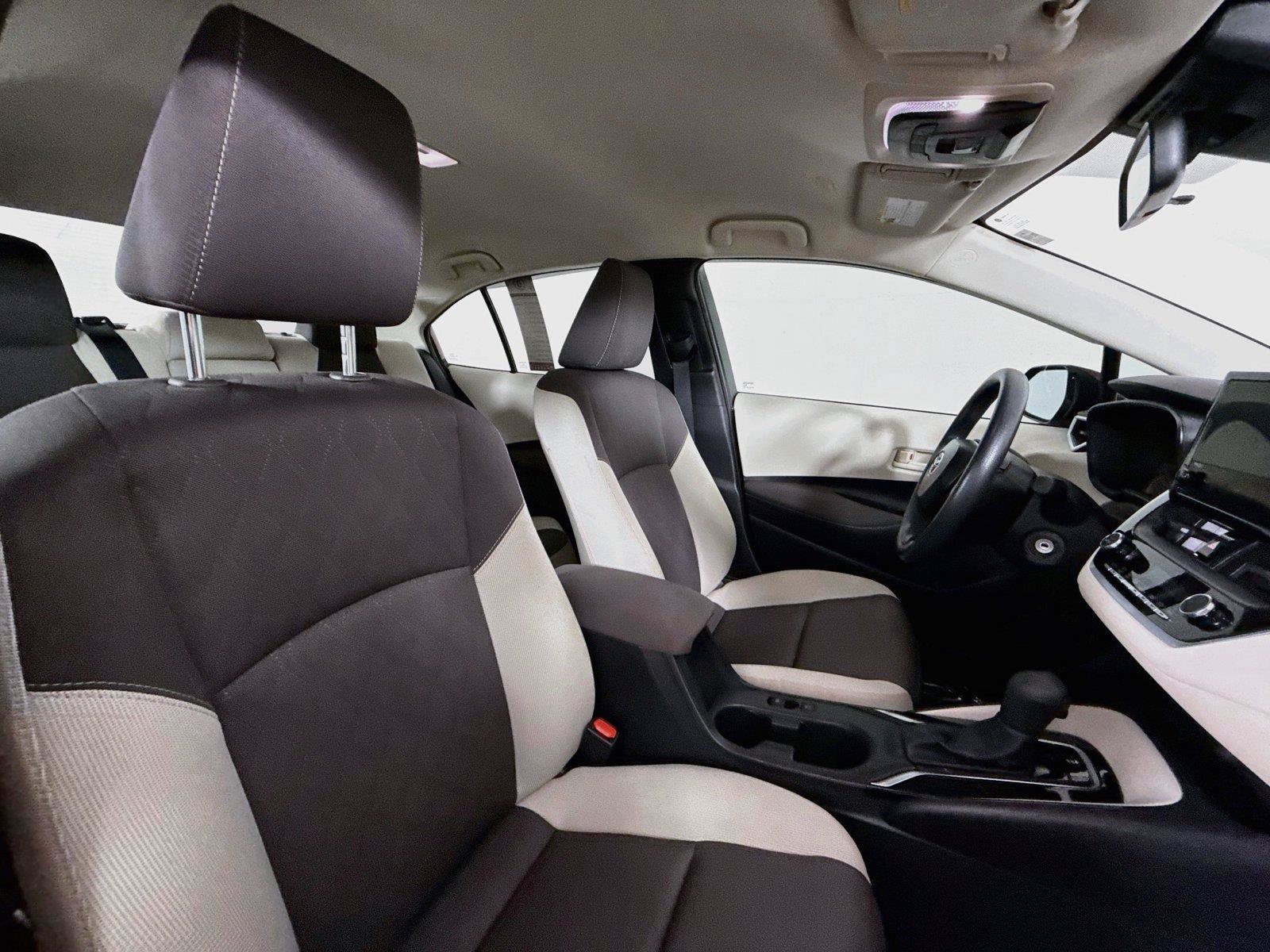 Certified 2025 Toyota Corolla LE FWD image 37