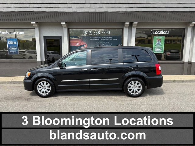 Used 2016 Chrysler Town & Country Touring w/ Driver Convenience Group