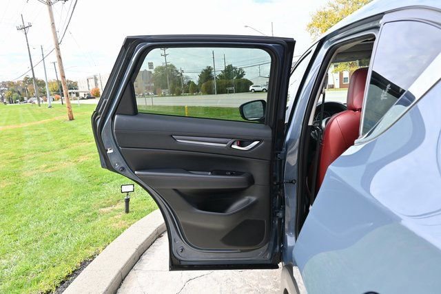 Used 2023 MAZDA CX-5 Carbon Edition image 23