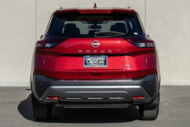Used 2023 Nissan Rogue SL w/ SL Premium Package image 4
