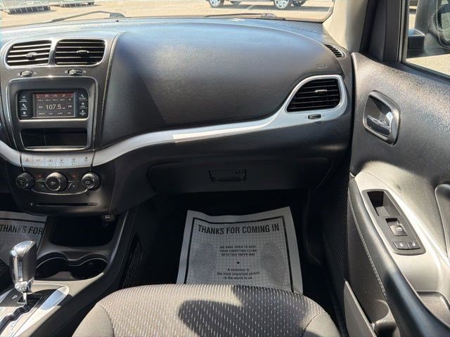 Used 2018 Dodge Journey SE FWD image 21