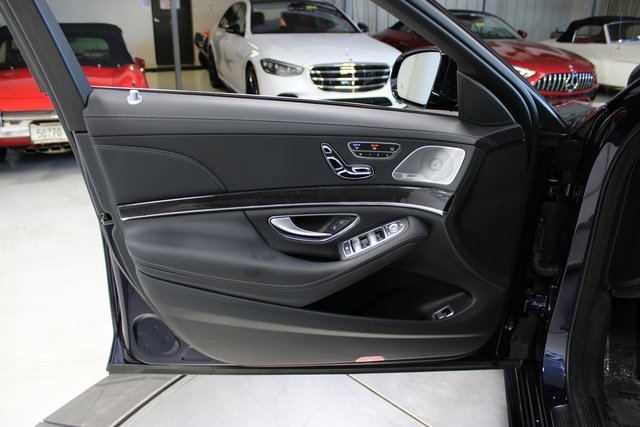 Used 2020 Mercedes-Benz S 450 Sedan image 39