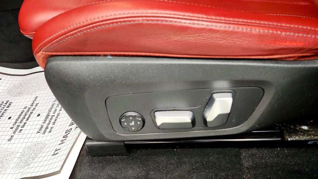 Used 2022 BMW X4 xDrive30i w/ Parking Assistance Package AWD/4WD image 12