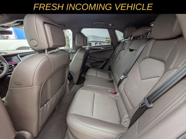 Used 2024 Porsche Macan image 11