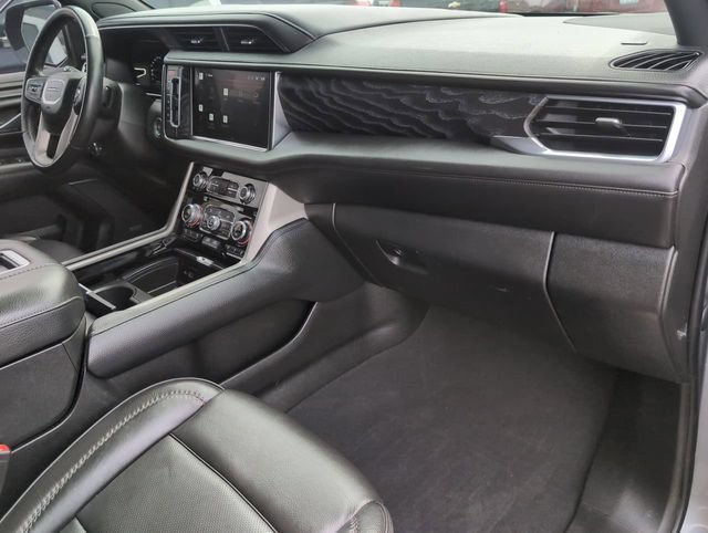 Certified 2022 GMC Yukon Denali w/ Denali Ultimate Package AWD/4WD image 35