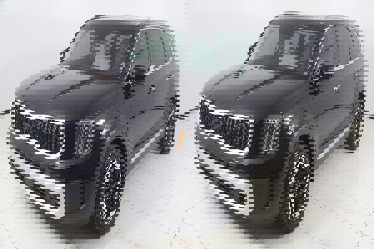 Used 2024 Kia Telluride S w/ S Sunroof Package image 24